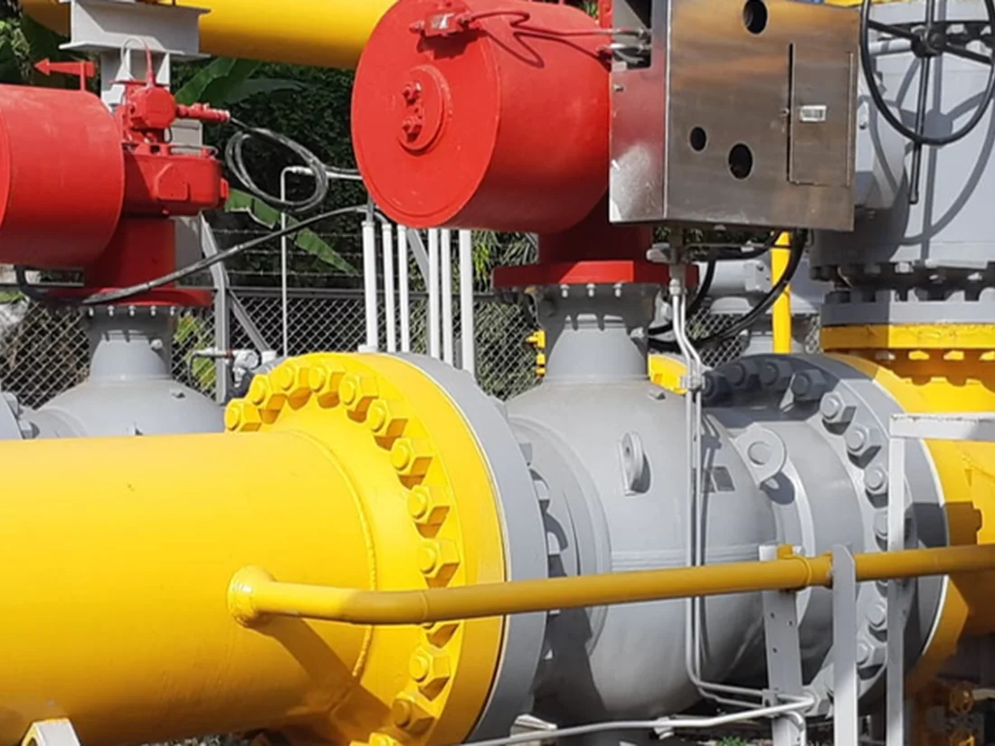 Shutdown and blowdown valves with actuators installed on a gas line